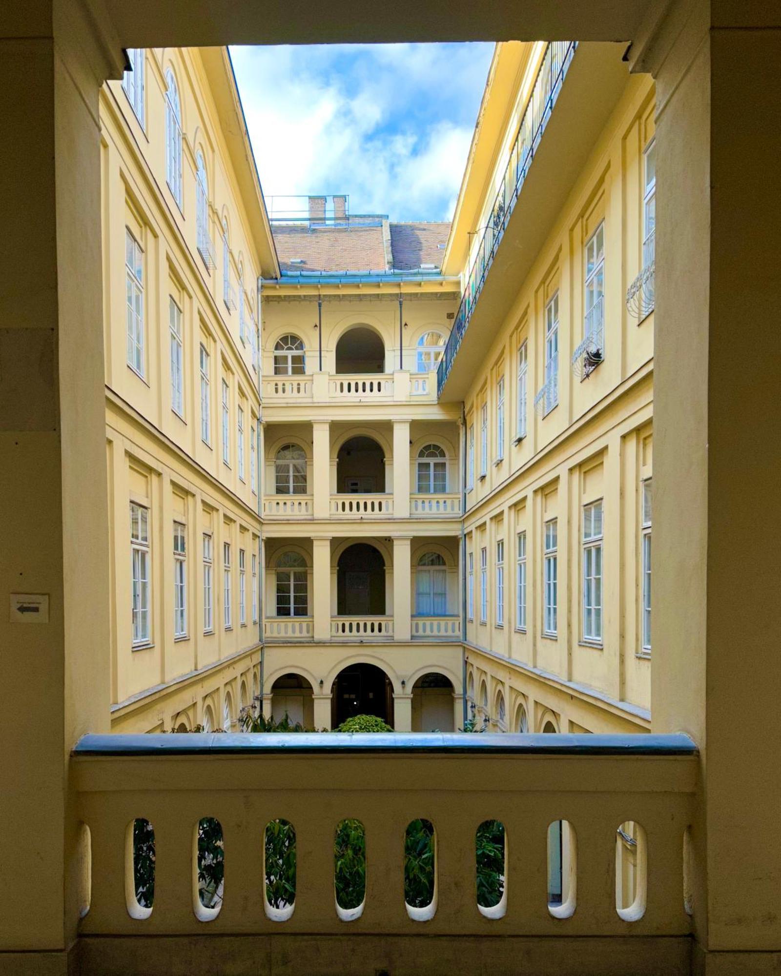 Dolce Vita Basilica Budapesta Exterior foto