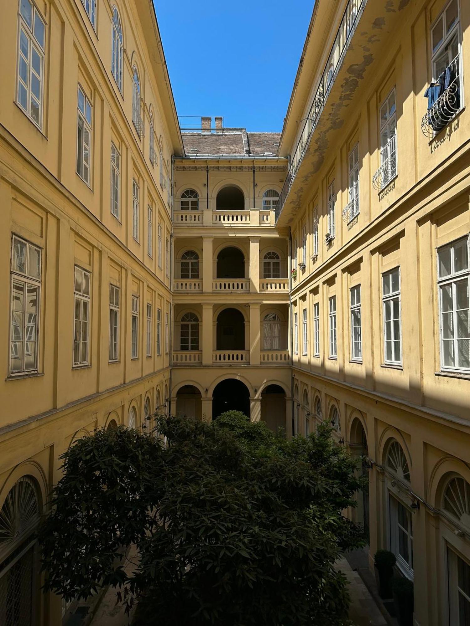 Dolce Vita Basilica Budapesta Exterior foto